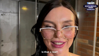 Смотреть онлайн горячее видео — мачеха соблазнила пасынка