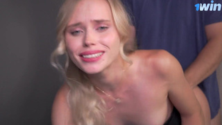 Строгая дочь стала послушной после жесткого секса