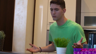 Страстное порно видео с доминированием и семейным табу