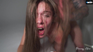 Секс видео онлайн с развратной блондинкой