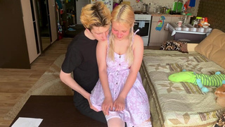 Порно онлайн ролик с развратной девушкой