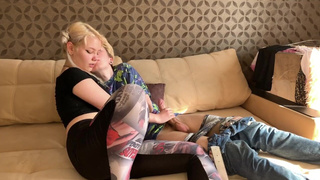 Секс с соседкой тайно – страстное порно видео с развратной женой