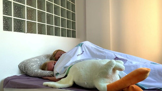 Секс видео онлайн: сестра устроила дикую оргию