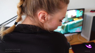 Сперма в рот – страстный минет и кончают в ротик