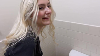 Горячий секс с Eva Elfie в эксклюзивном видео