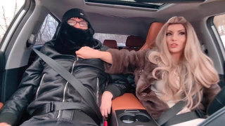 Китайский автопром и страстный секс в салоне