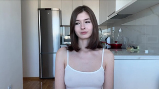 Где презик? Сперма вытекает — страстный секс без защиты