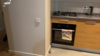 Пьяная соседка заводится с одного бокала — смотреть онлайн дикий секс в HD