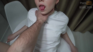 Смотреть онлайн жесткий секс с кончом в рот