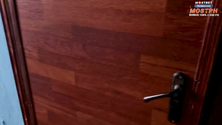 Пасынок трахнул спящую мачеху и кончил внутрь