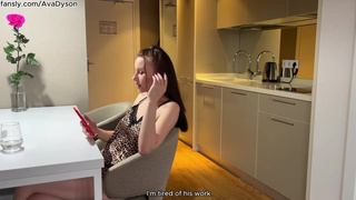 Горячее видео: оральный секс с доставкой на дом