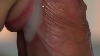 Ближе некуда — страстный минет и быстрая разрядка