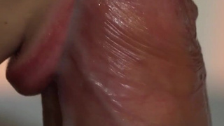 Ближе некуда — страстный минет и быстрая разрядка