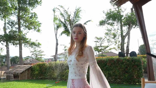 Порно онлайн - страстная девушка в действии