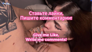 Девушка показала сиськи и получила горячую награду - секс видео