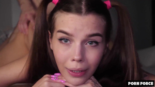 Молодая попка в жестком порно