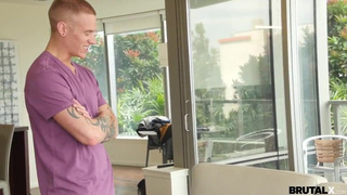 Сводная сестра Джейд Джантзен наказана жестким сексом за кражу