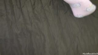 Секс с подростком в чулках – смотреть онлайн