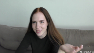 Секс видео: Хейзел Грейс в ресторане – сестра в шоке от минета