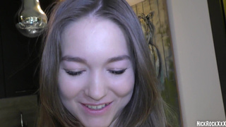 Смотреть Миа Пайпер и Хейзел Грейс в жестком сексе