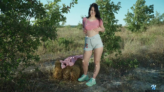 Смотреть онлайн горячий секс на диване