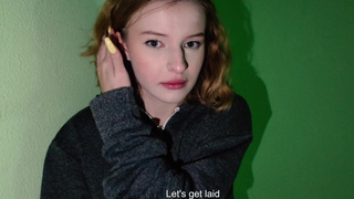 Реальное домашнее порно – трах в подъезде пока родители дома