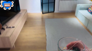 Порно видео – страстная дрочка с братом