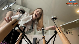 Страстный секс с кончанием на лицо