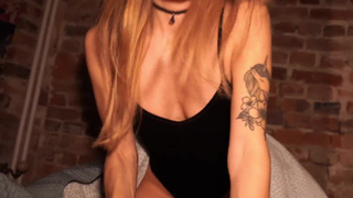 Секс в общежитии на камеру