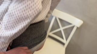 Почему у коллеги зарплата выше? Секрет в горячем видео