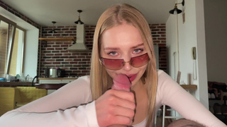 Секс видео Californiababe: минет и сперма на лицо в HD