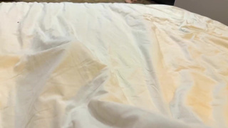 Горячее видео: сестра кончает от спермы