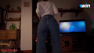 Реальное порно видео с красивой парой