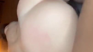 Огромный член и гибкая партнерша в секс видео