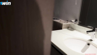 Секс с мачехой в одной постели - страстное порно видео