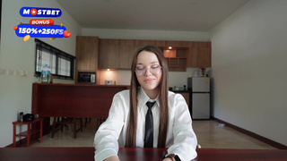 Психолог и клиент – горячее порно видео с разрядкой