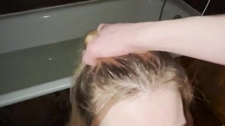 Горячее порно видео 18+ с развратной блондинкой