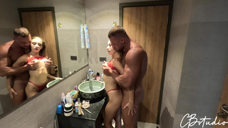 Реальное секс видео с развратной девушкой - смотреть онлайн