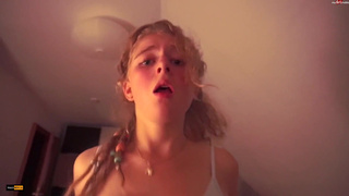 Maryjane Auryn испытывает 5 оргазмов от огромного члена