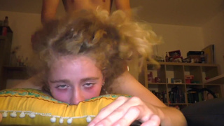 Жесткий домашний секс с милашкой Maryjane Auryn