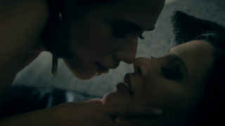 Нежные ласки и горячий секс брюнеток – порно видео