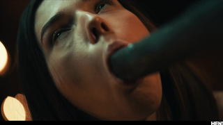 Eve Sweet в горячем секс-видео с пришельцем