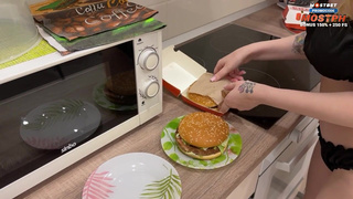 Страстный секс с развратной красоткой — смотреть онлайн порно видео