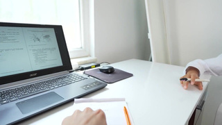 Реальное лишение девственности — страстный секс видео