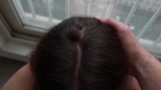 Парень зашел за солью, а получил горячий минетик – смотреть онлайн