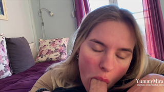 Страстное порно с глубоким минетиком