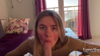 Страстное порно с глубоким минетиком