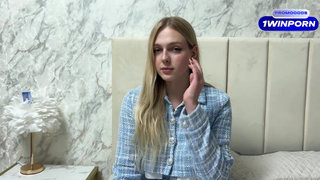 Сосед трахает сучку в жестком порно видео