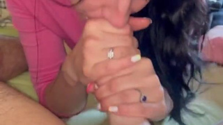 Глубокая глотка Машеньки: страстный минет и жесткий секс