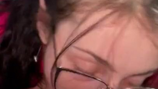 Порно видео – секретарша дает глубокий минет боссу в машине смотреть онлайн